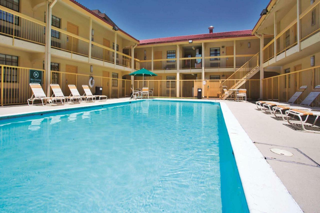 La Quinta Inn By Wyndham Baton Rouge University Area Exterior foto